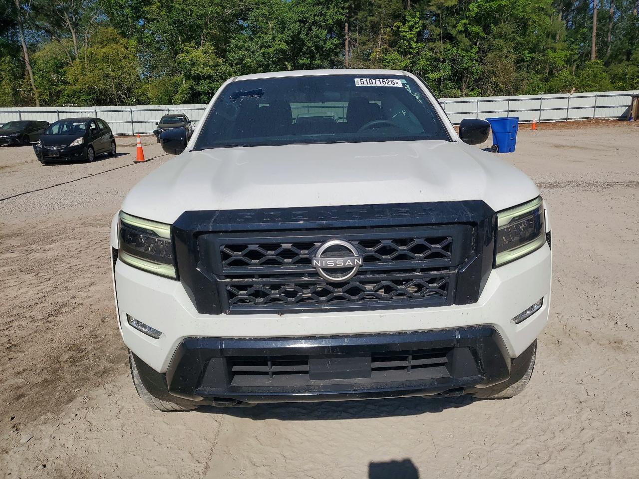 Nissan Frontier Sv