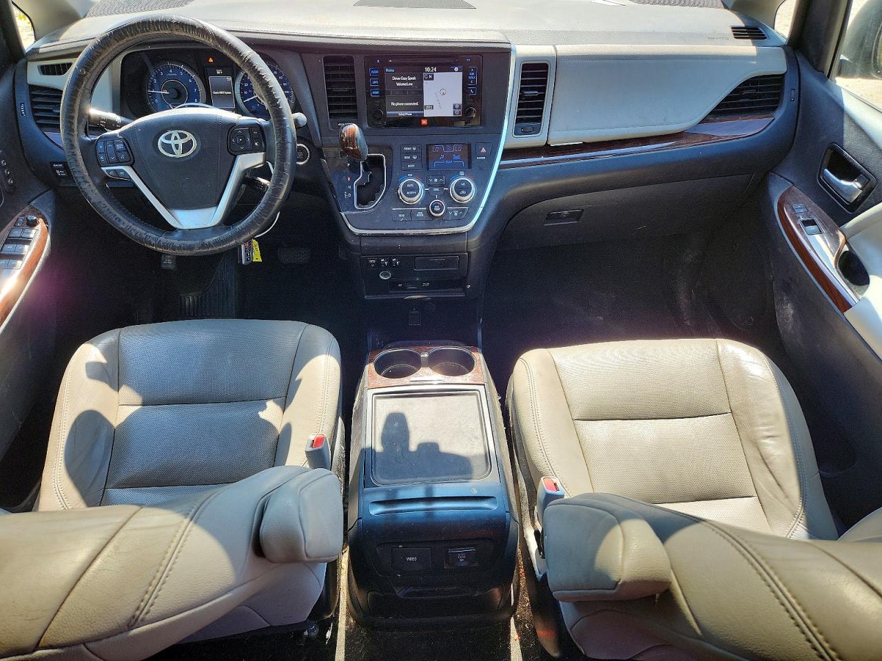 Toyota Sienna Limited Premium 7-passenger
