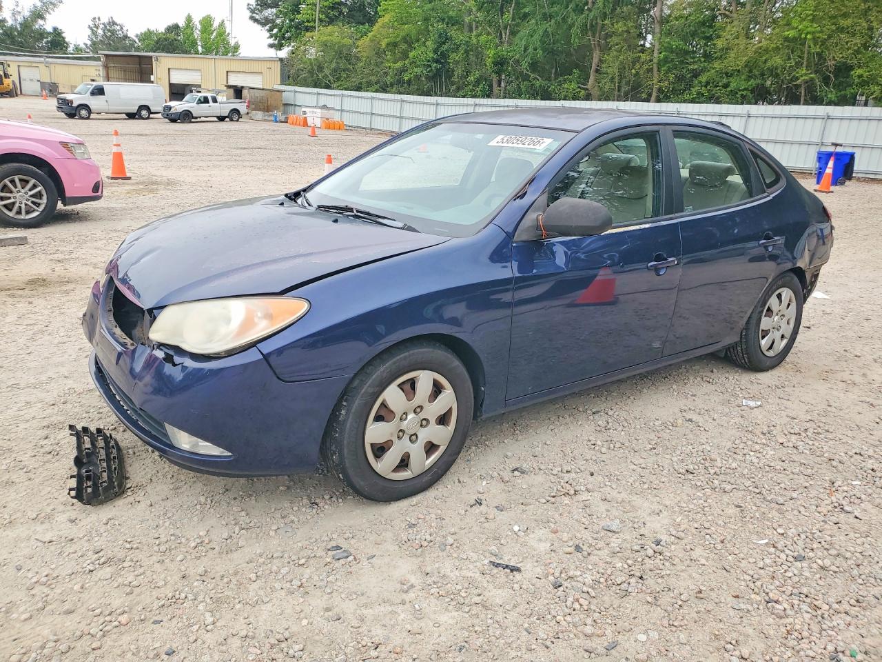Salvage Hyundai ELANTRA Image