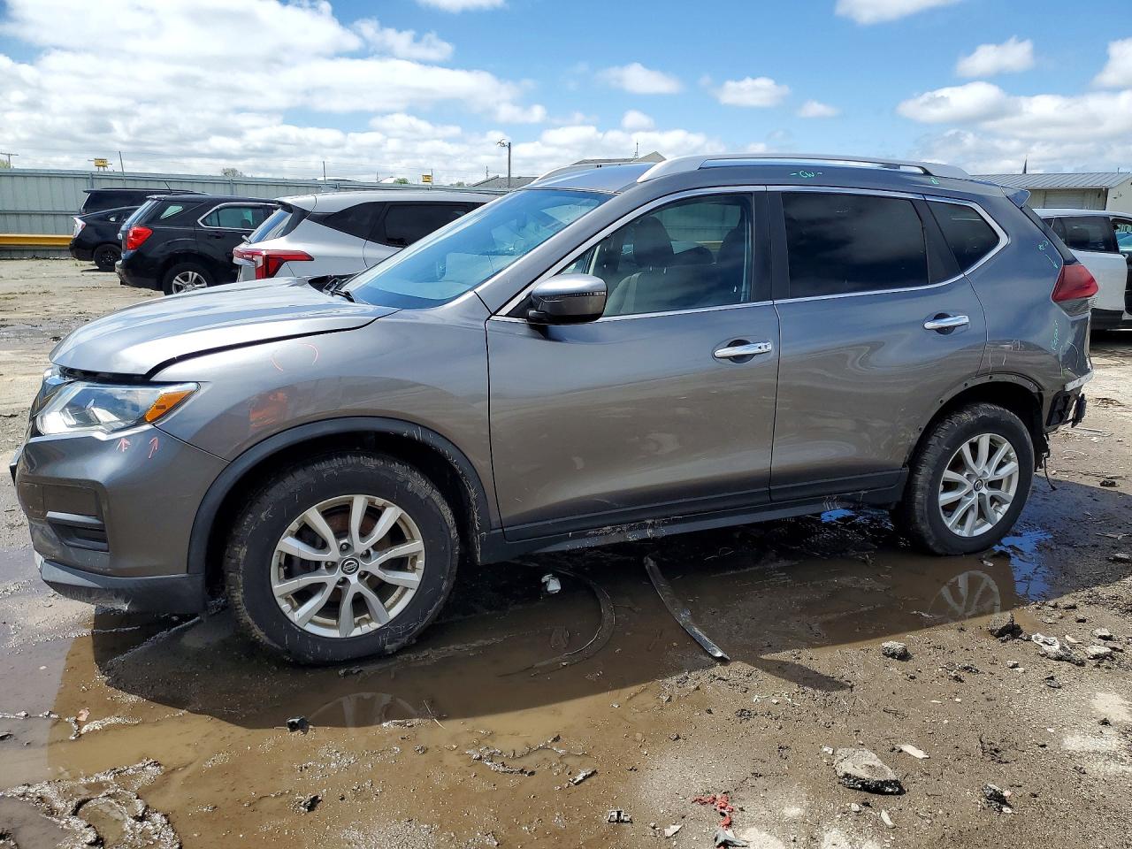 Salvage Nissan Rogue Image