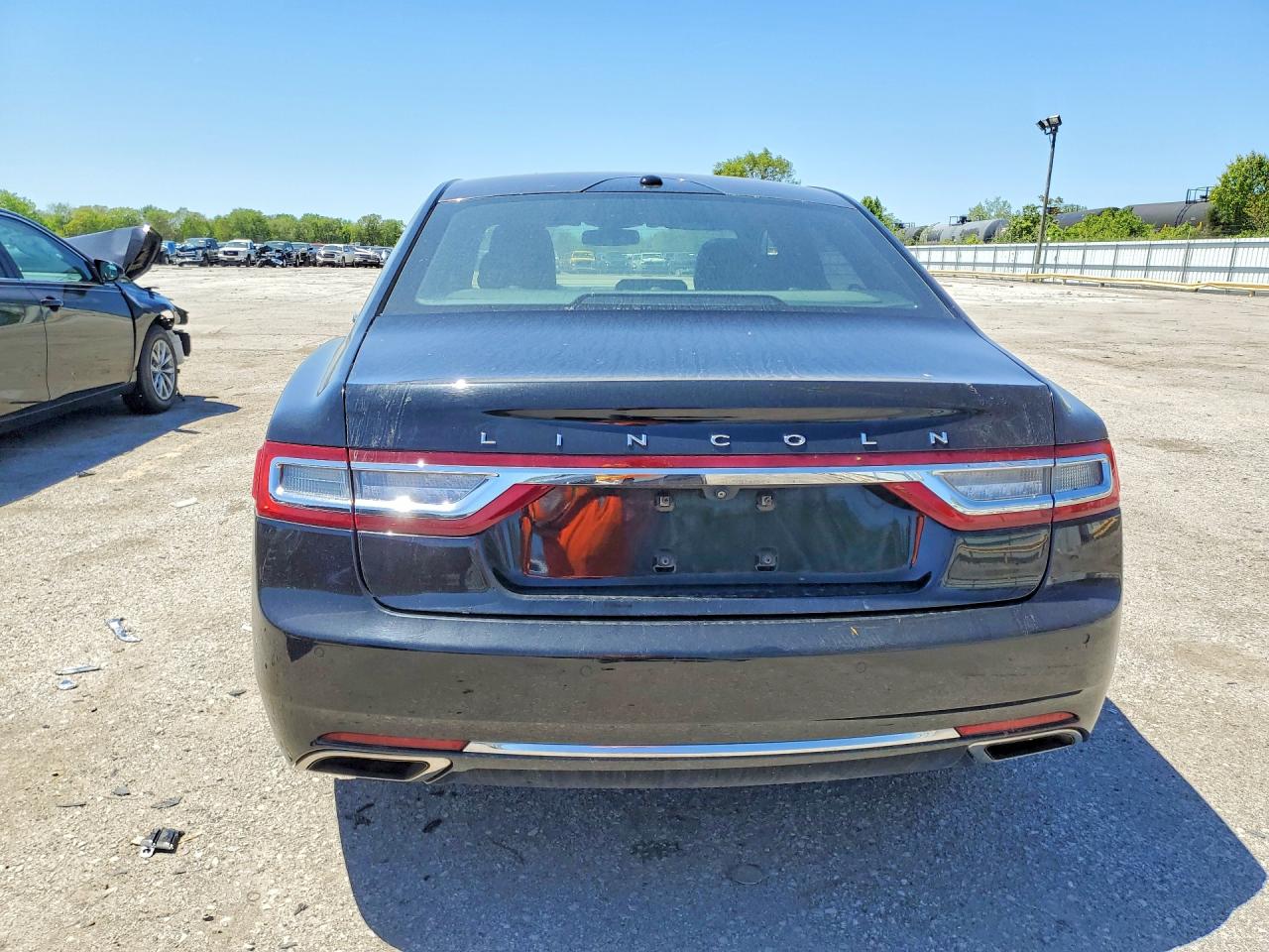 Lincoln Continental Select