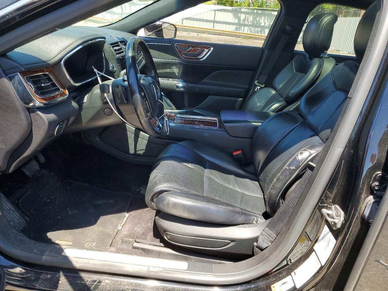 Lincoln Continental Select