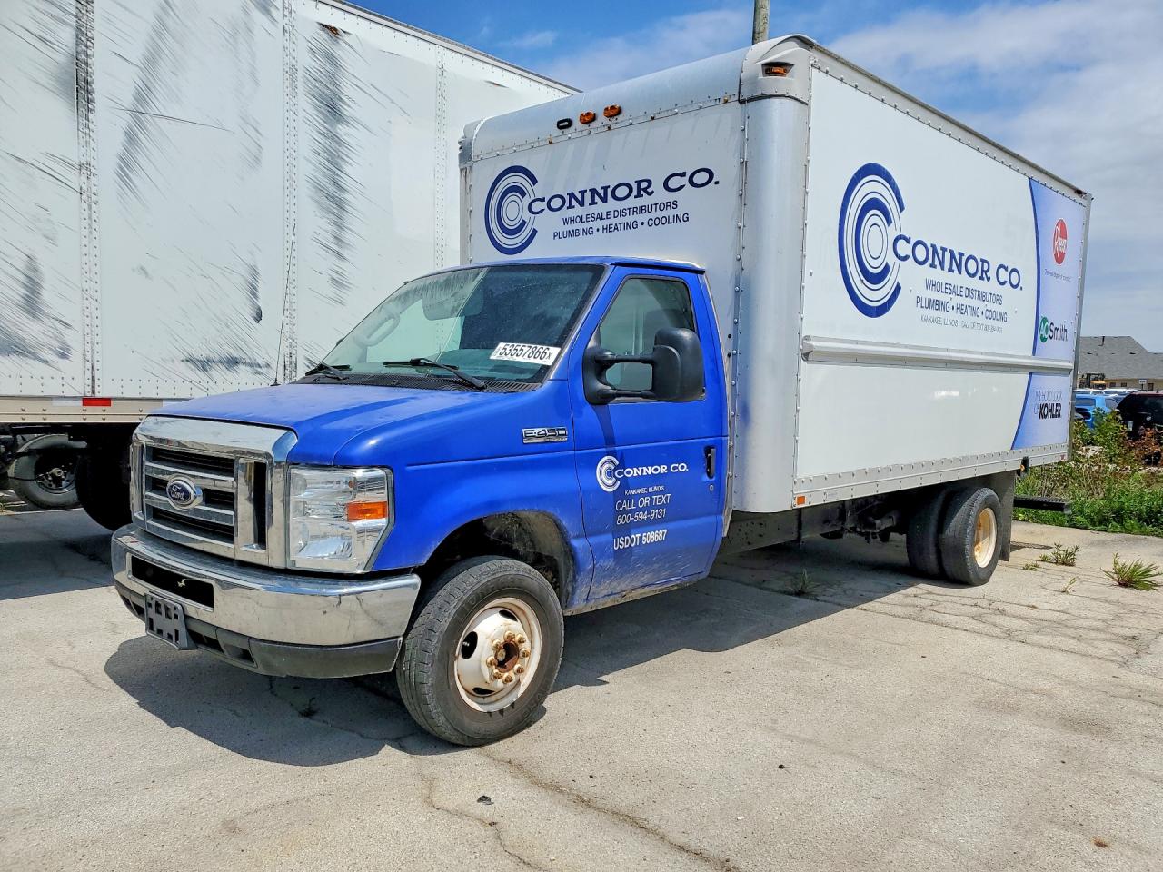 Salvage Ford Ecoline Image