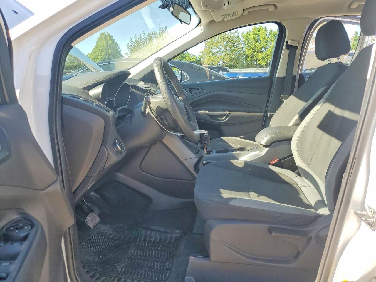 Ford Escape S