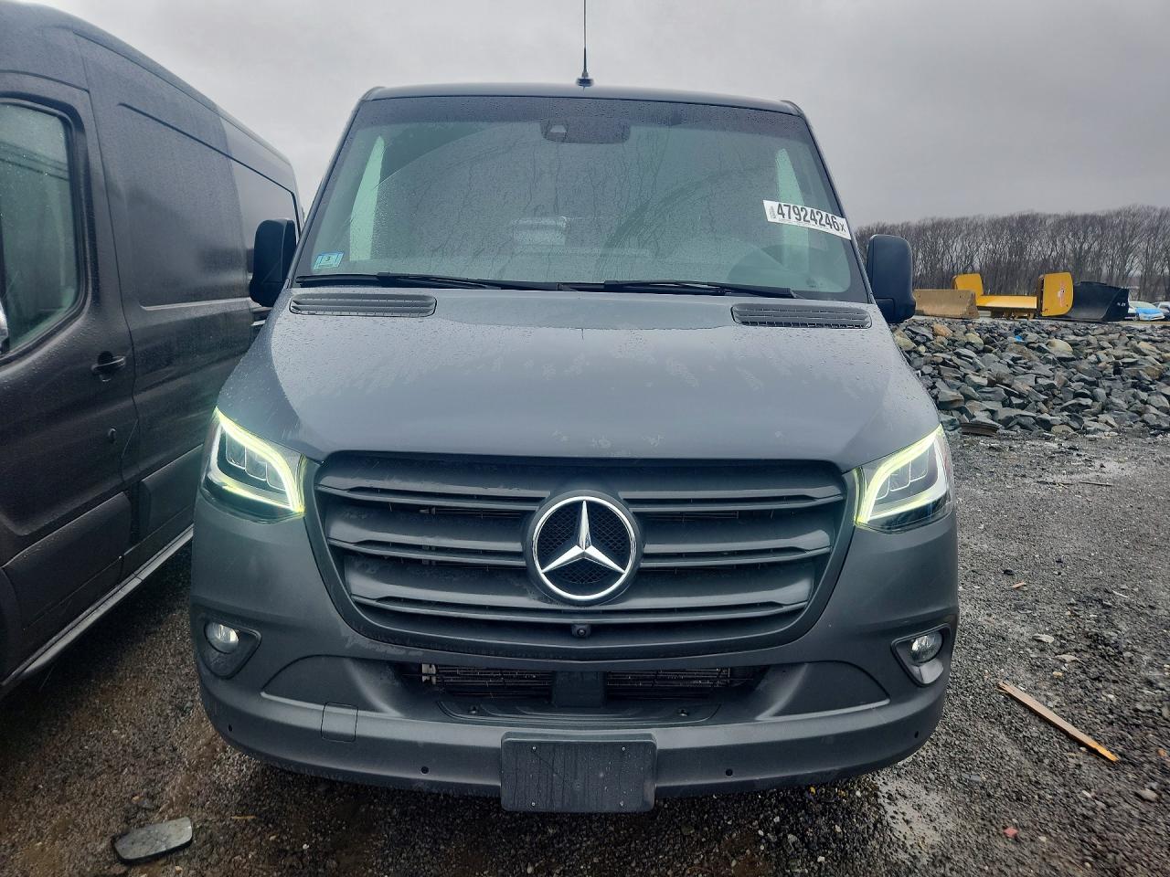 Mercedes-Benz Sprinter 2500
