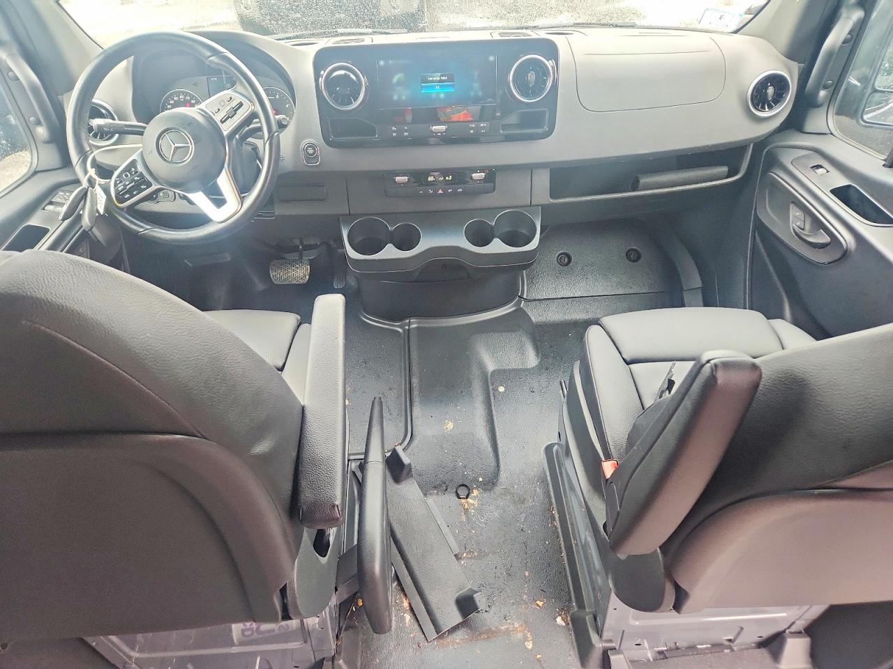 Mercedes-Benz Sprinter 2500