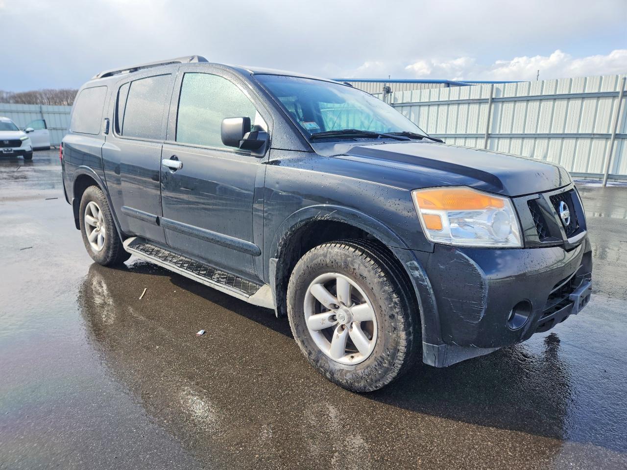 Nissan Armada Sv