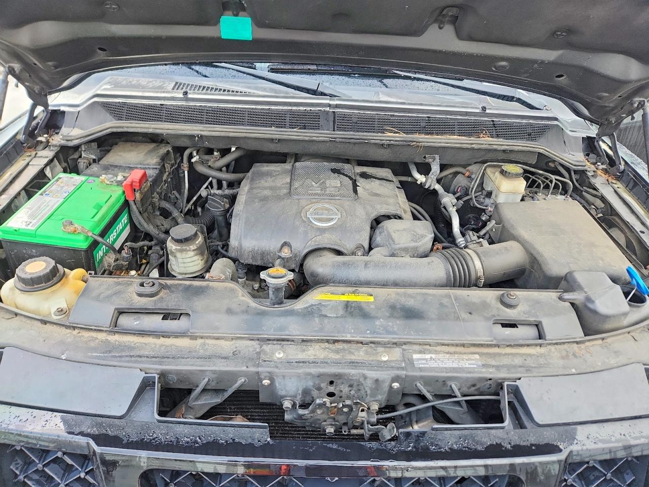 Nissan Armada Sv