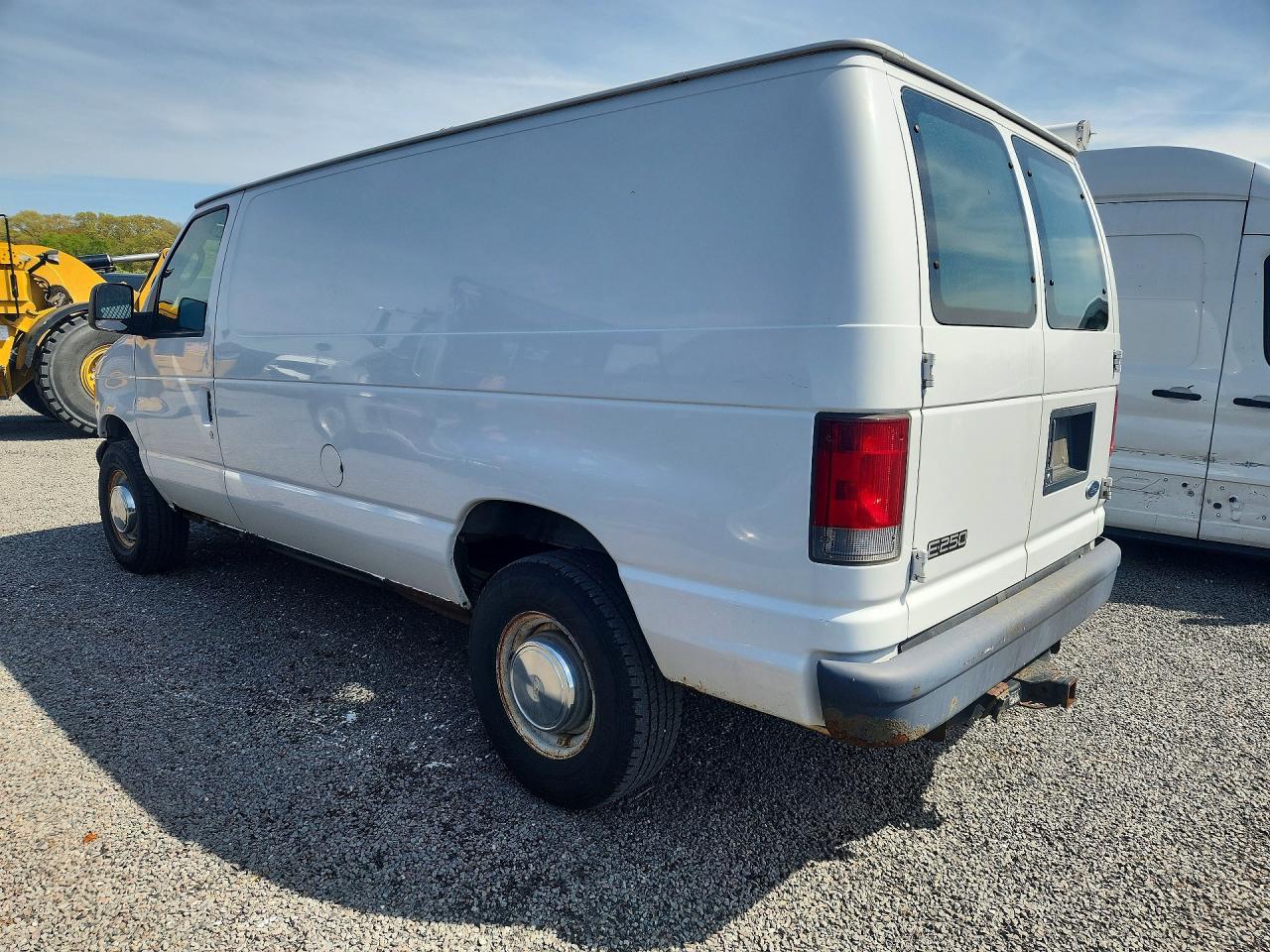 Ford Econoline E250 Van
