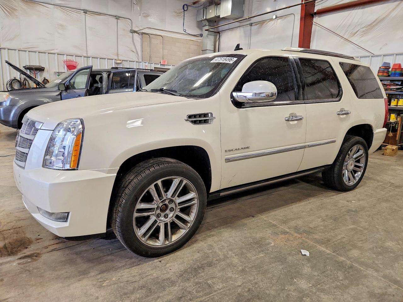 Salvage Cadillac Escalade Image