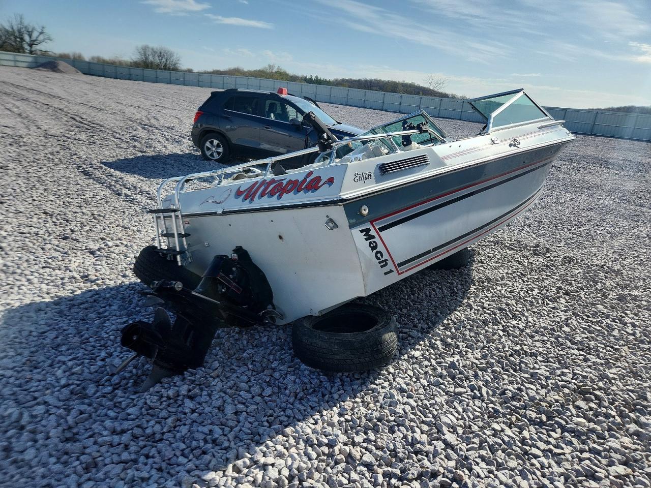 Mach 1 Mv2000 Boat