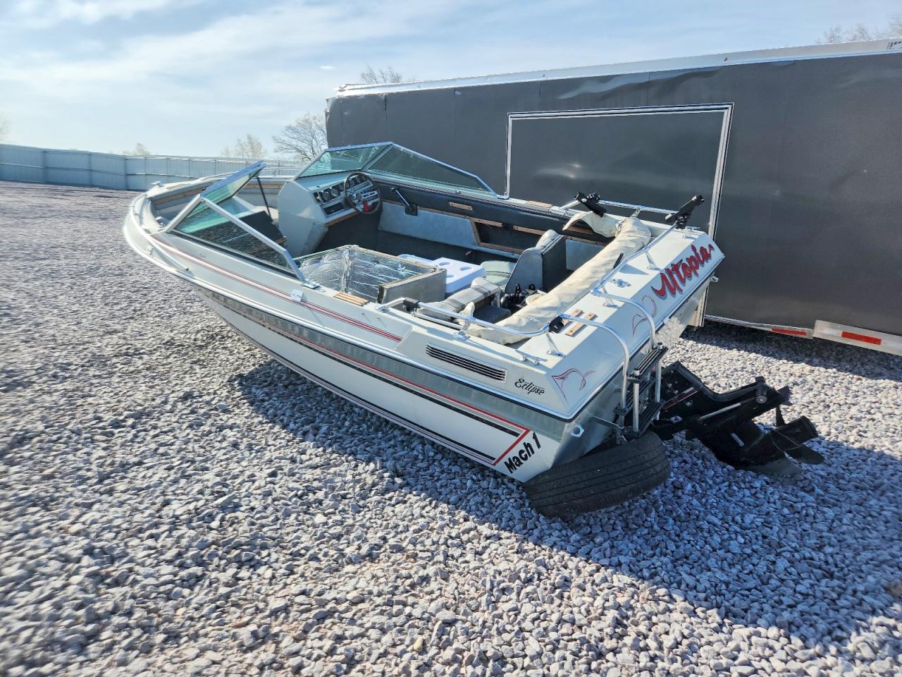 Mach 1 Mv2000 Boat
