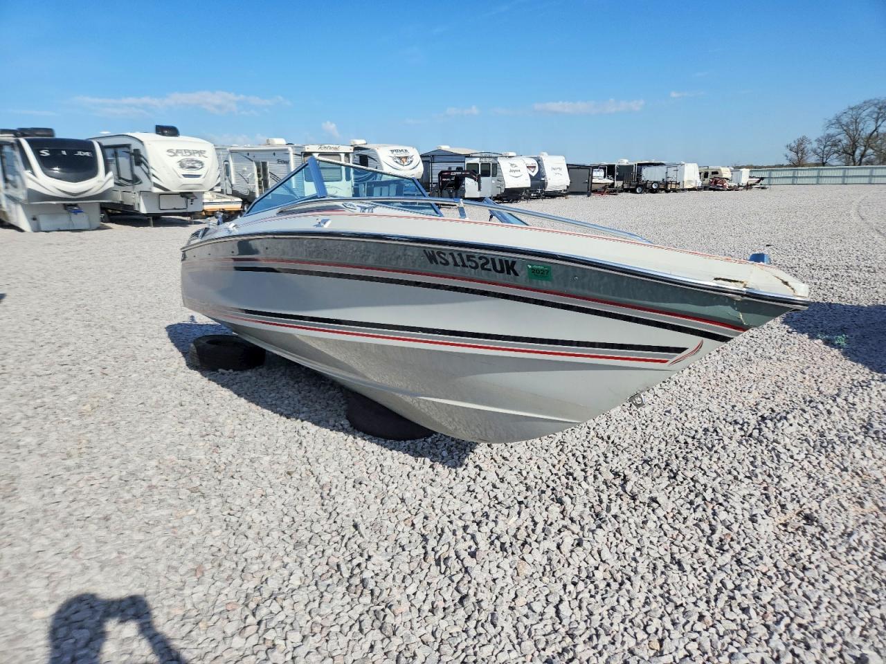 Salvage Mach 1 Mv2000 Boat Image