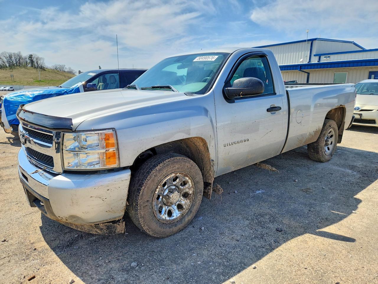 Salvage Chevrolet Silverado Image