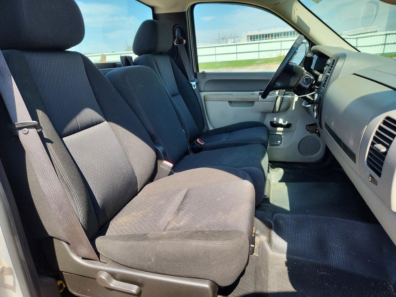 Chevrolet Silverado C1500