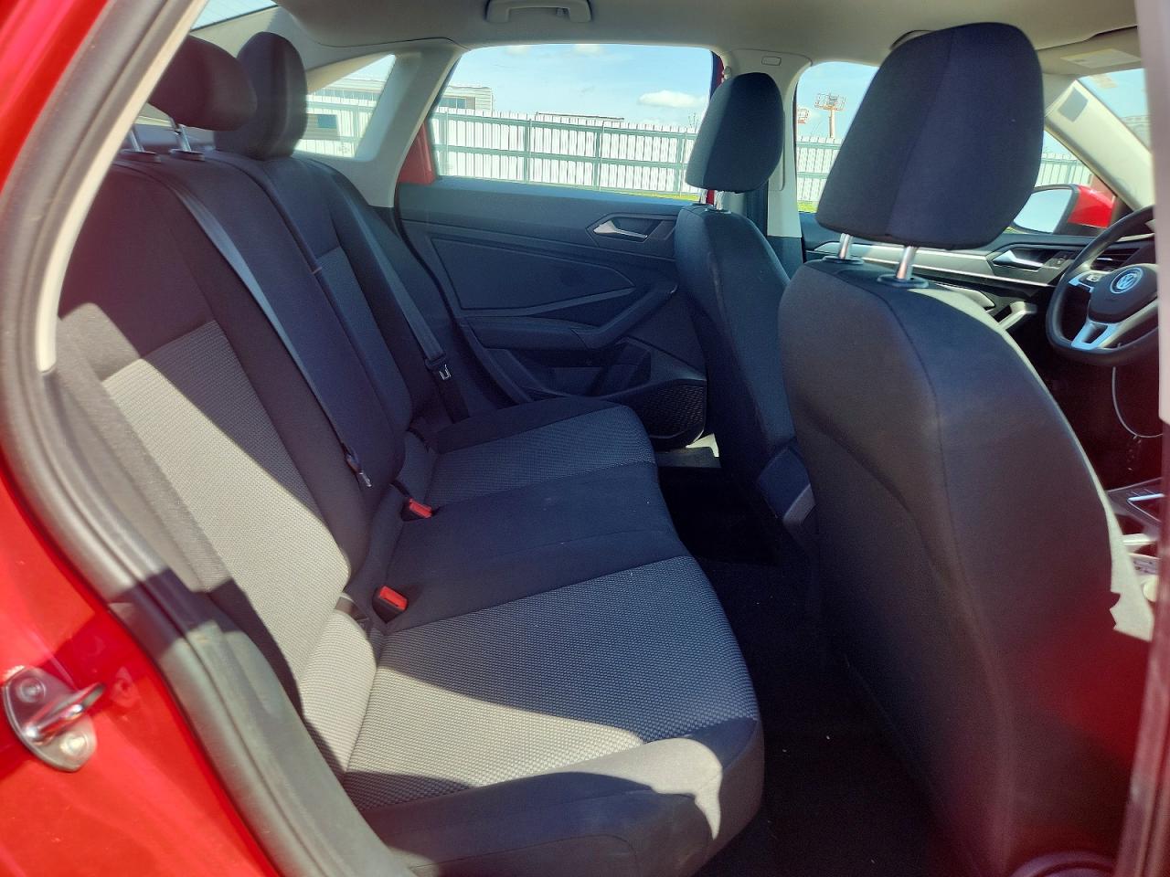 Volkswagen Jetta S