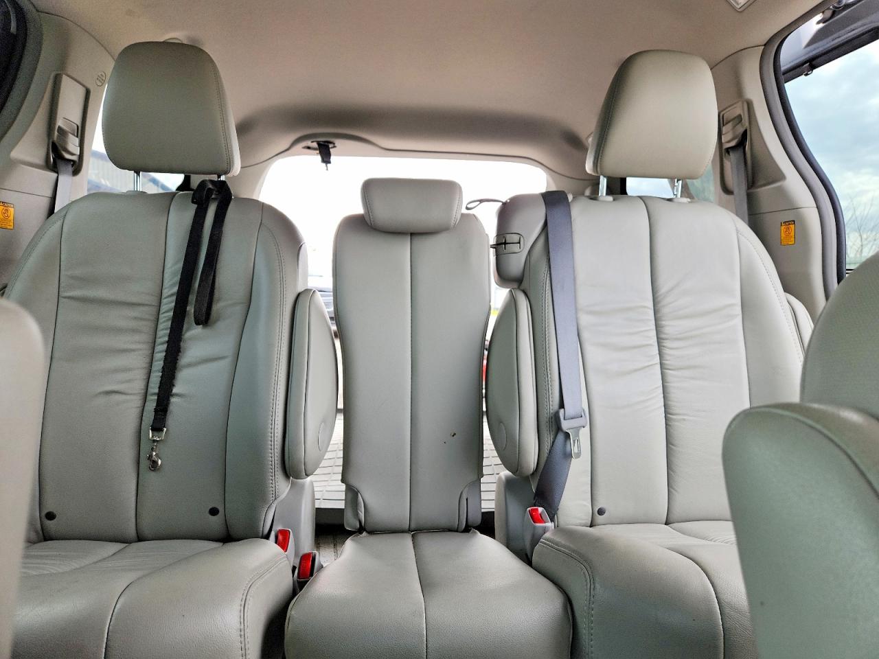 Toyota Sienna Xle 8-passenger