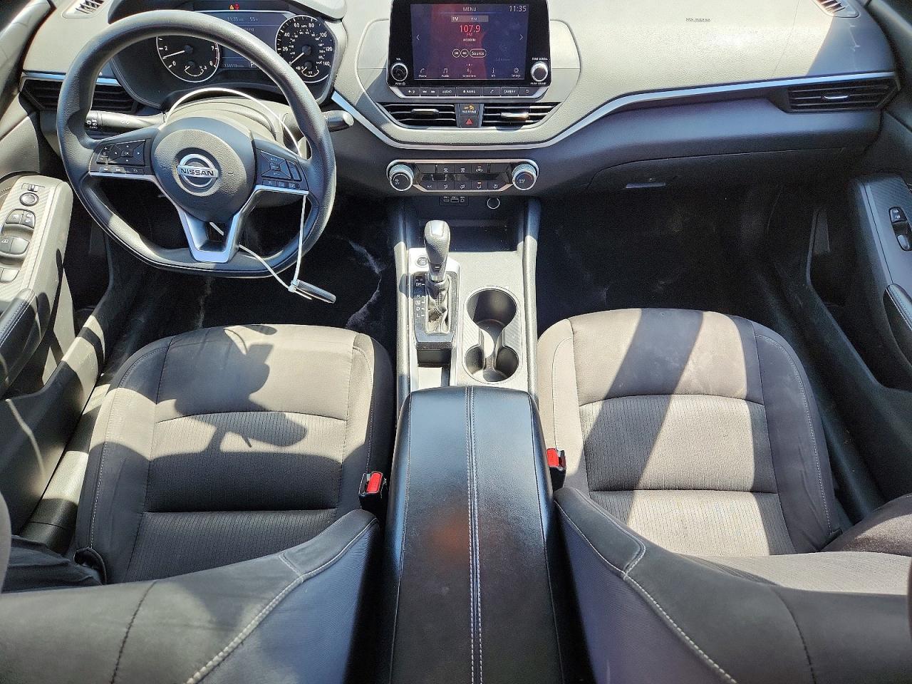 Nissan Altima S
