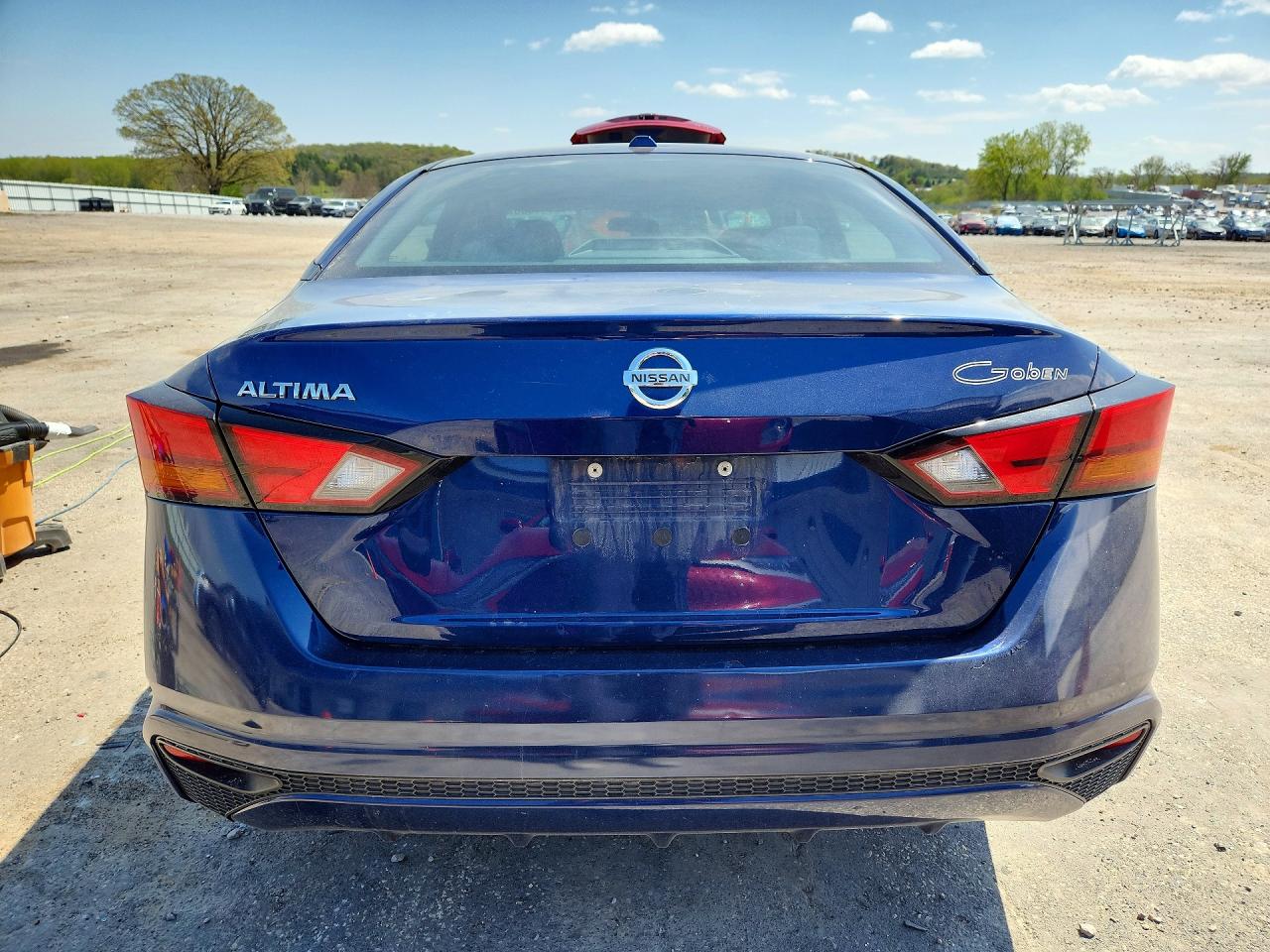 Nissan Altima S