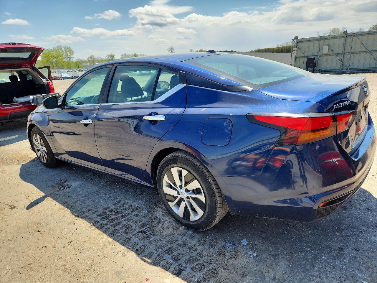 Nissan Altima S