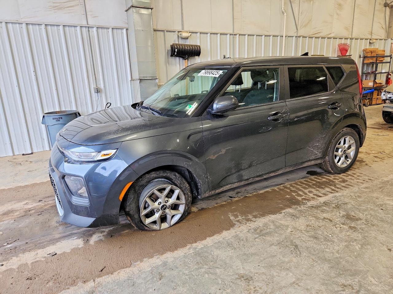 Salvage Kia Soul Image
