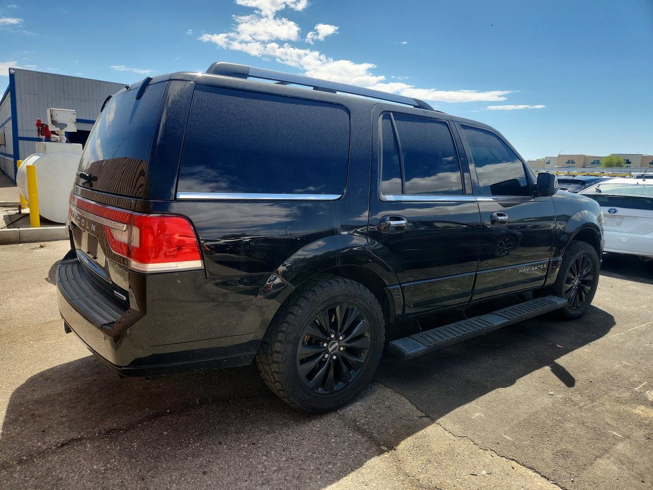 Lincoln Navigator Select