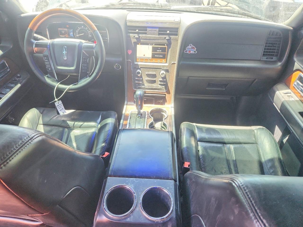 Lincoln Navigator Select