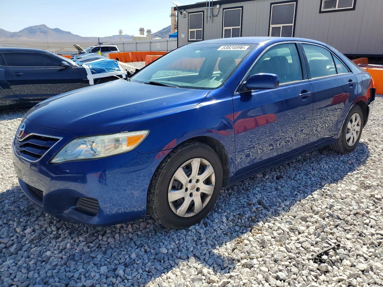 Salvage Toyota Camry Image