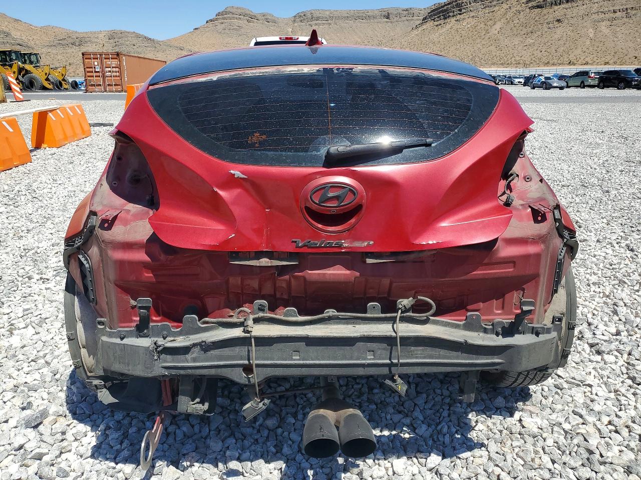 Hyundai VELOSTER Base