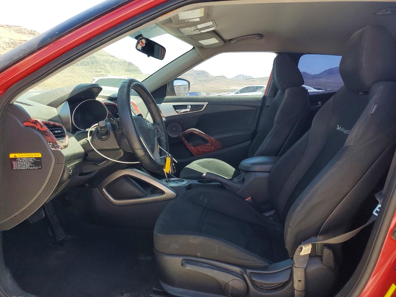 Hyundai VELOSTER Base