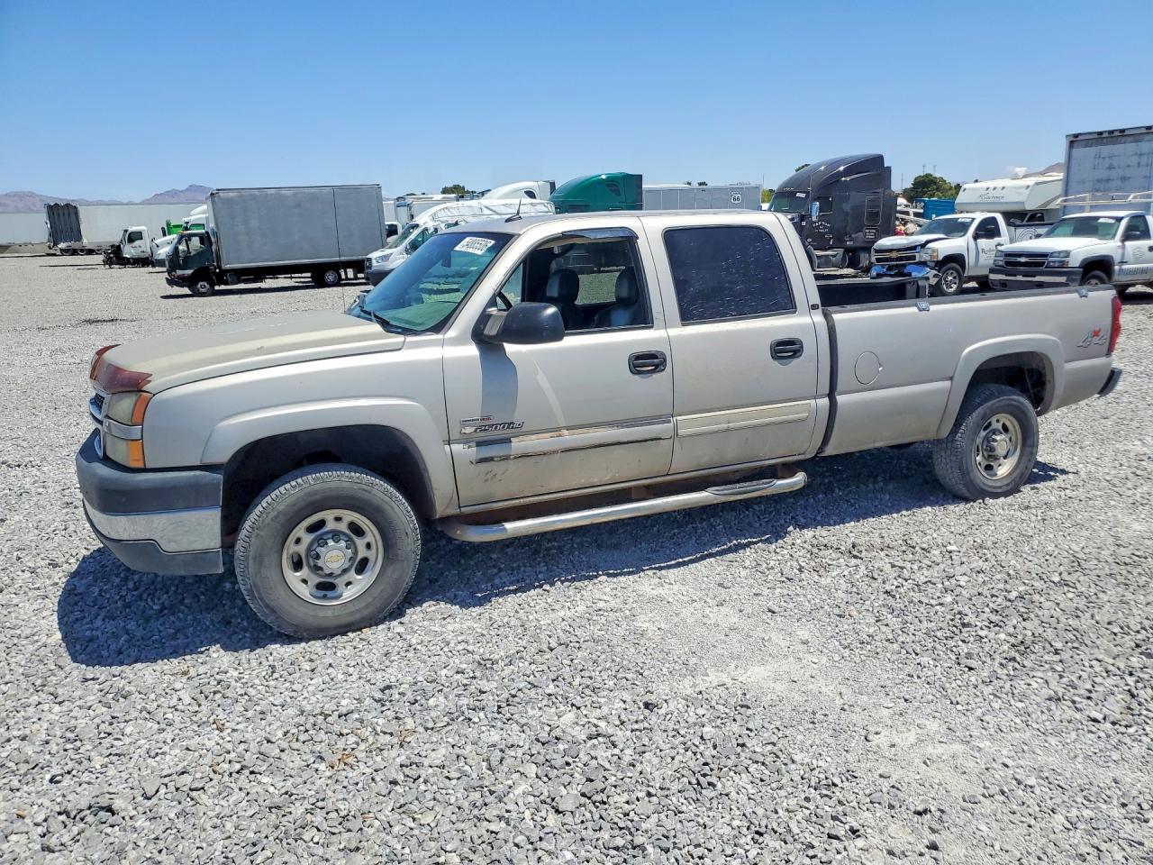 Salvage Chevrolet Silverado Image