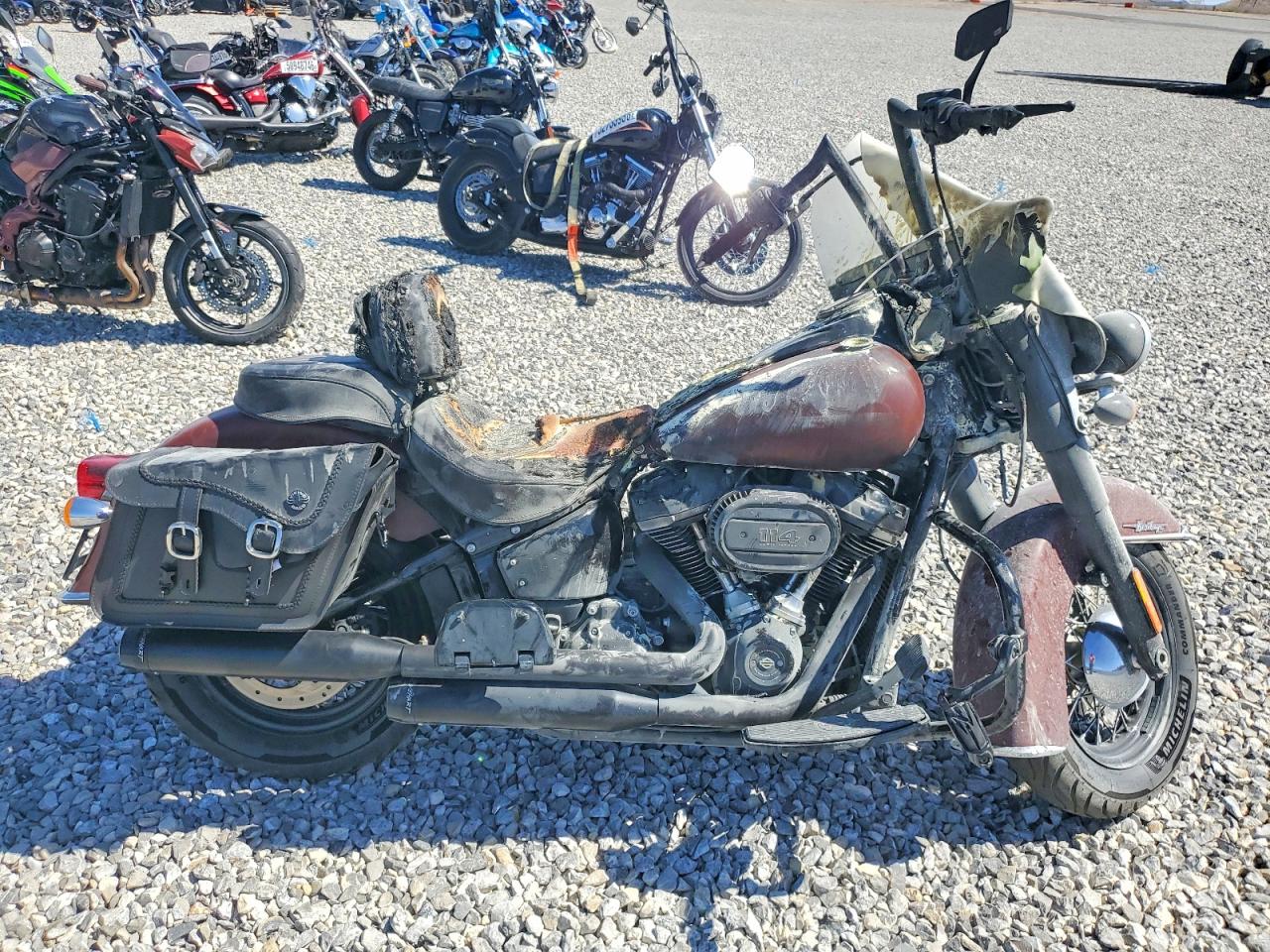 Salvage Harley-Davidson Fl Image