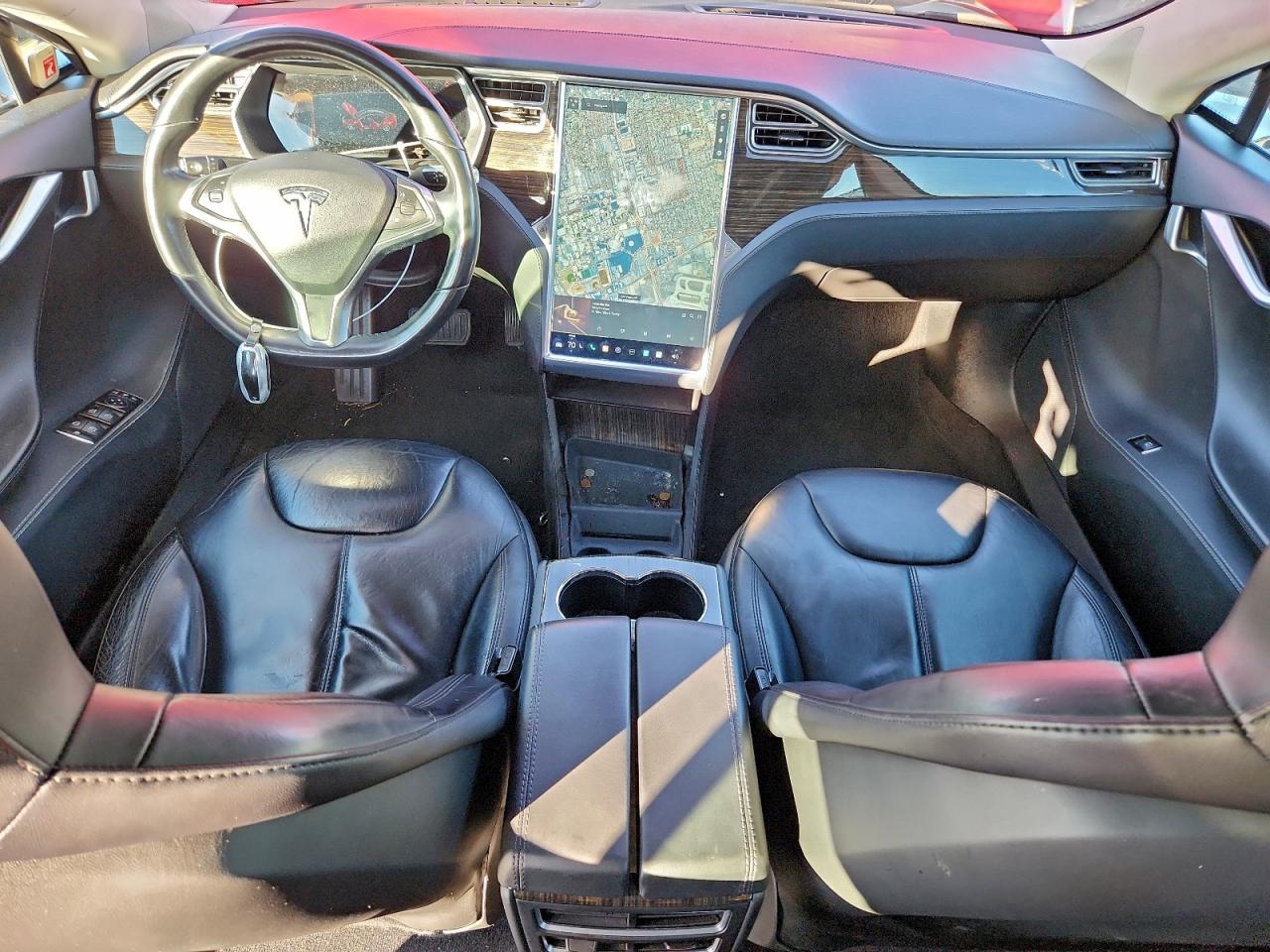 Tesla Model S 85