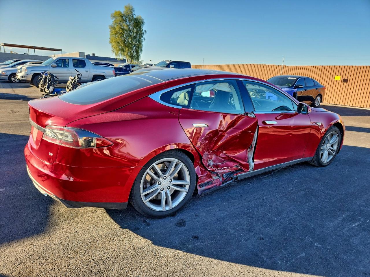 Tesla Model S 85