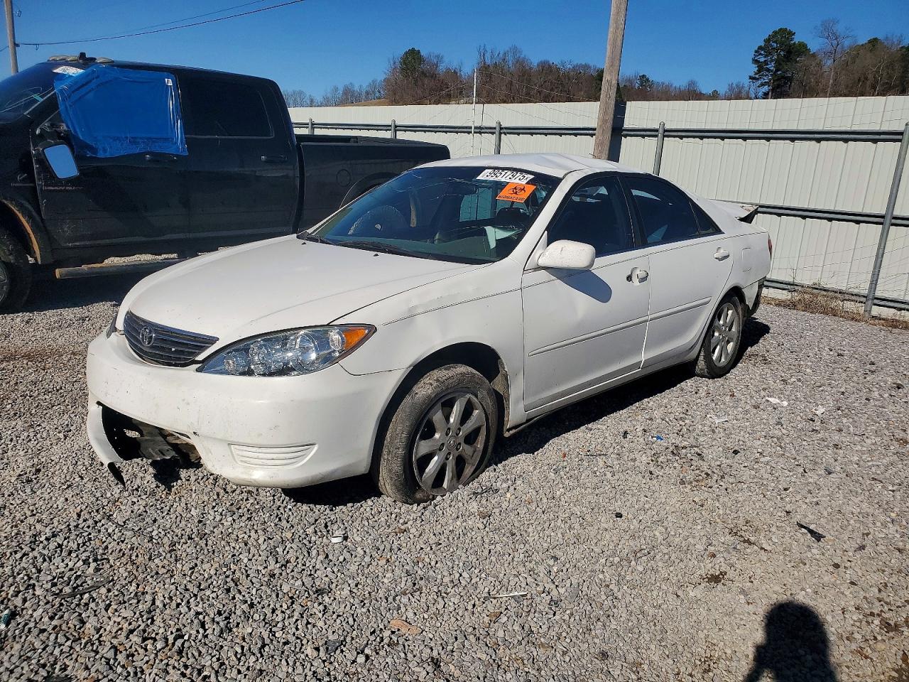 Salvage Toyota Camry Image