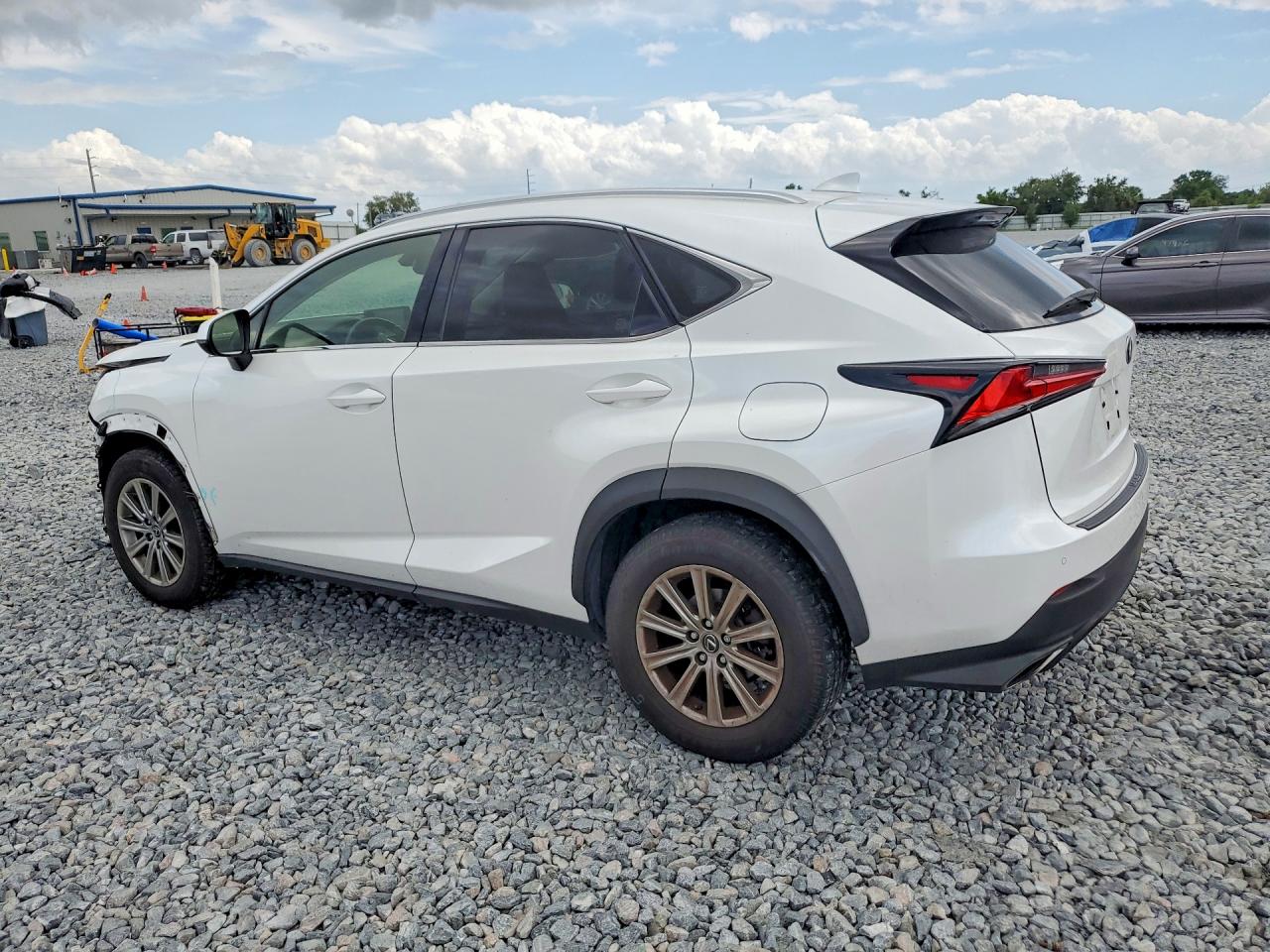 Lexus NX Base
