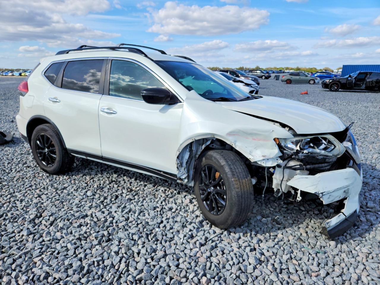 Nissan Rogue S