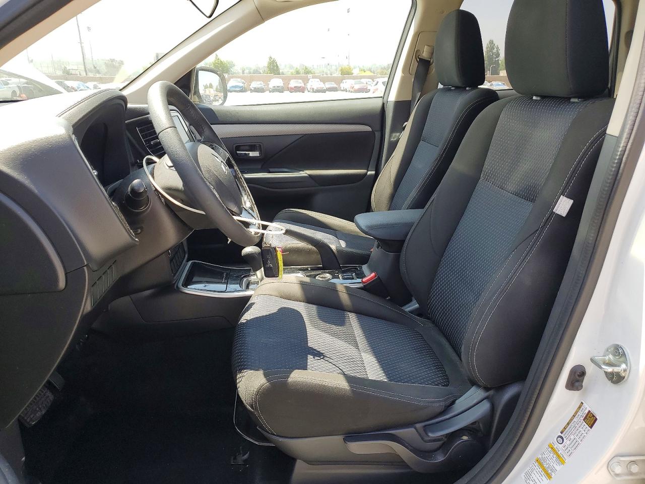 Mitsubishi Outlander Se
