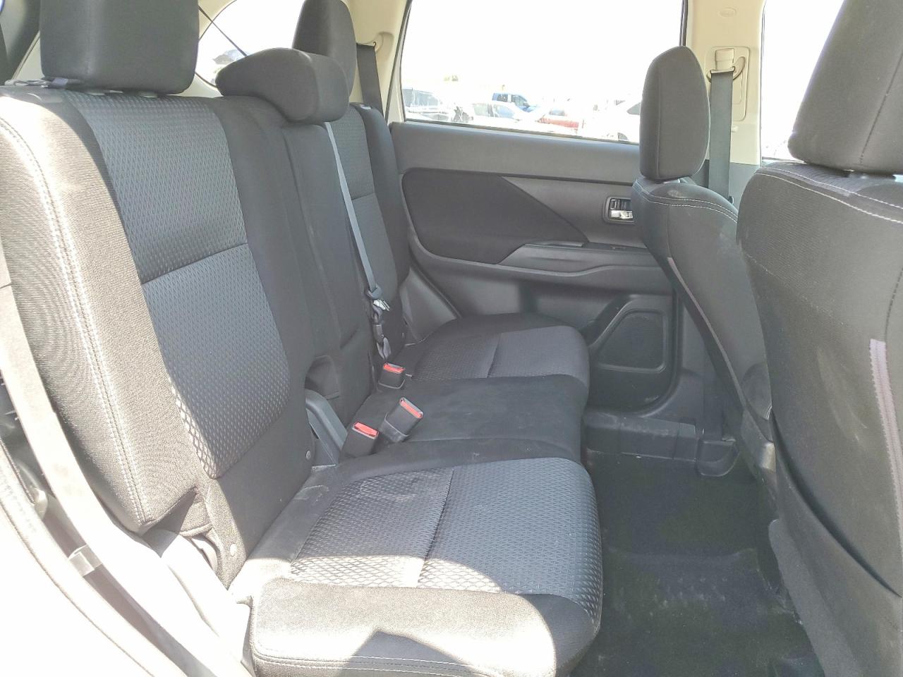 Mitsubishi Outlander Se