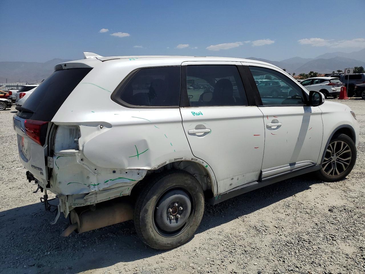 Mitsubishi Outlander Se