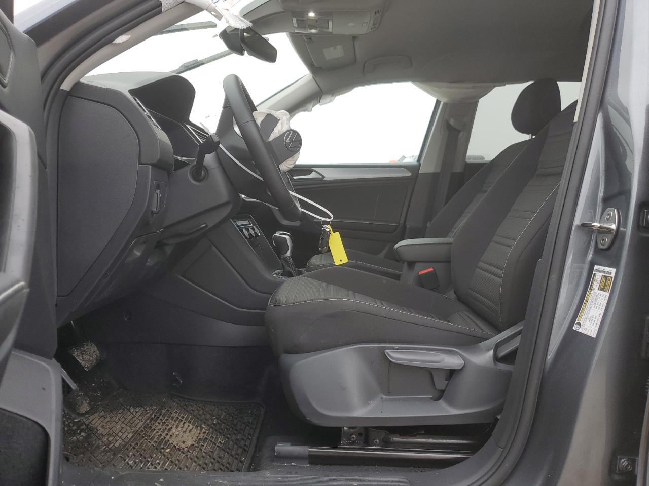 Volkswagen Tiguan S
