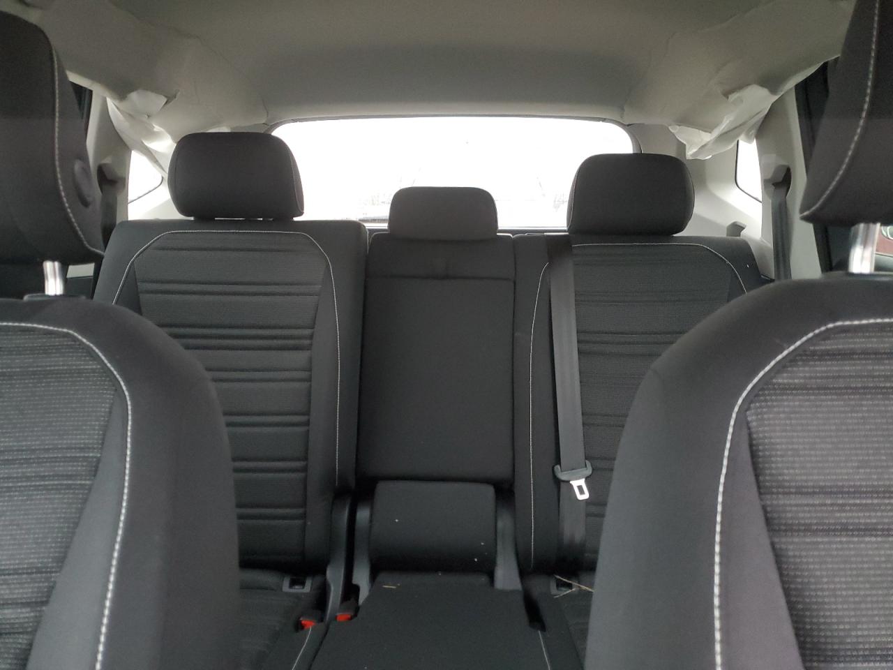 Volkswagen Tiguan S