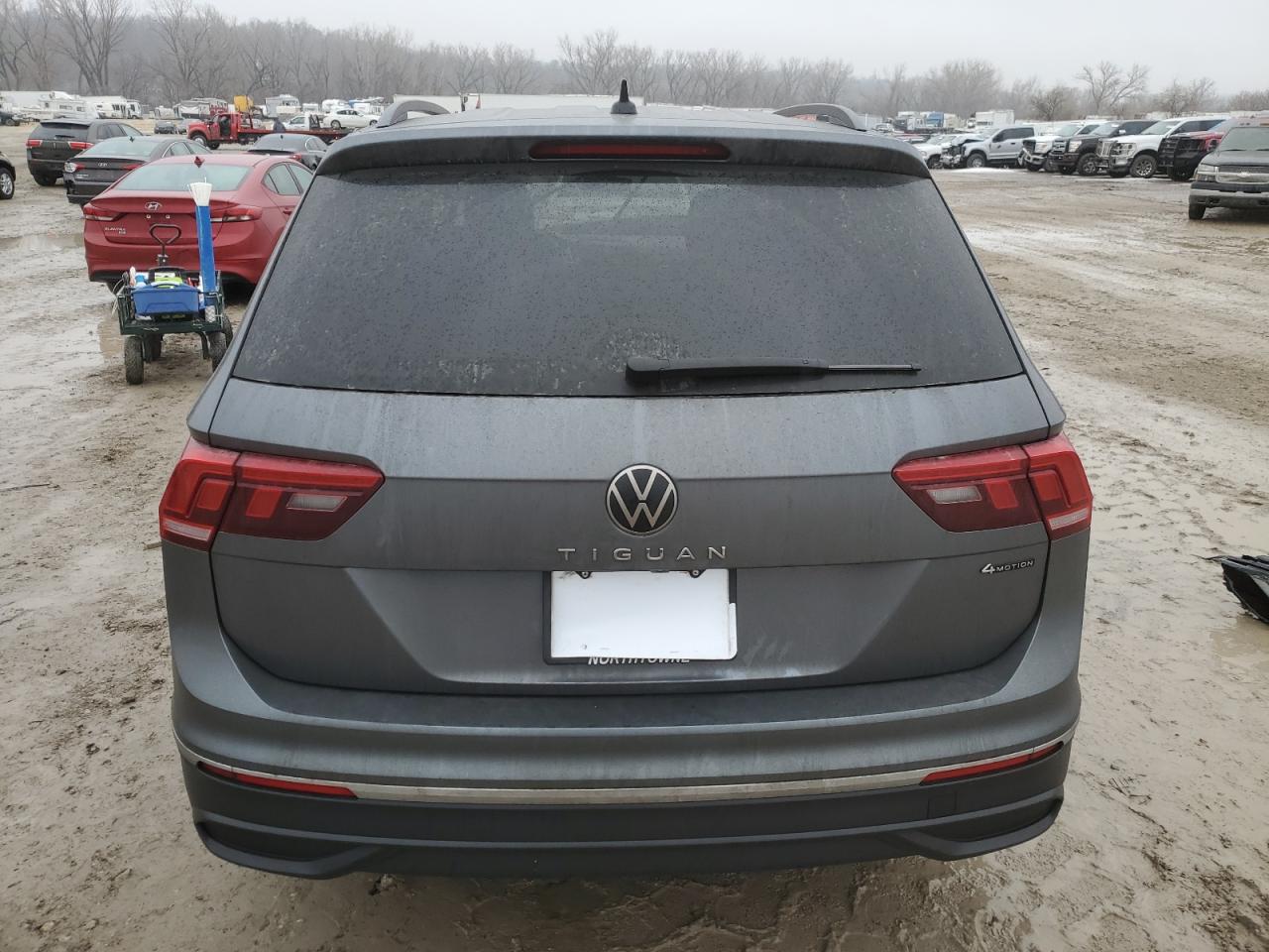 Volkswagen Tiguan S