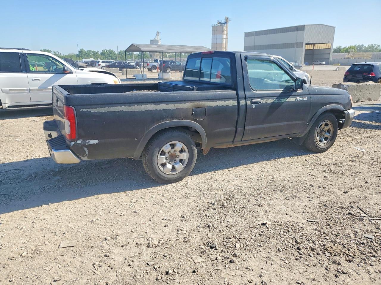 Nissan Frontier Xe
