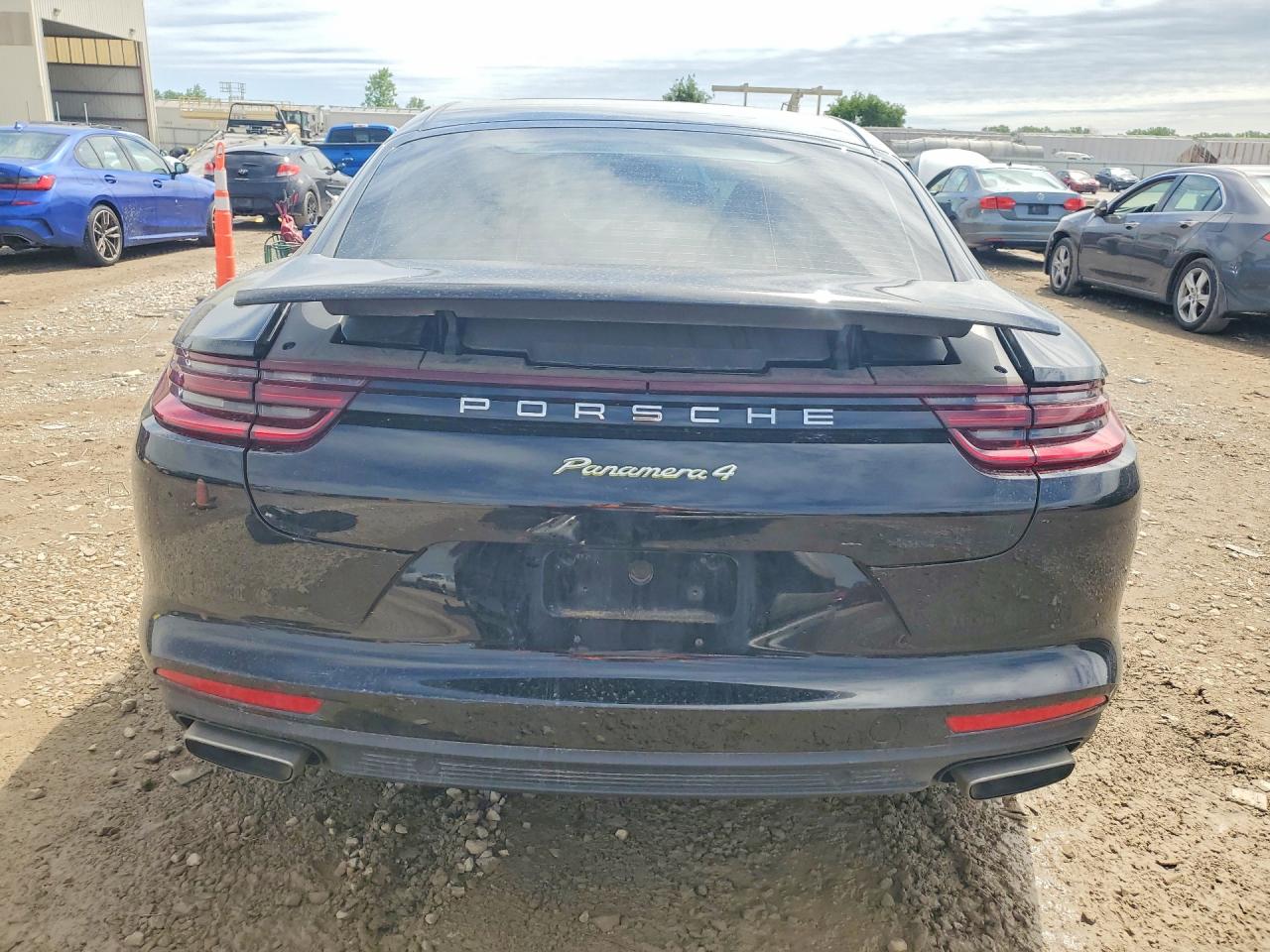 Porsche Panamera 4 E-hybrid