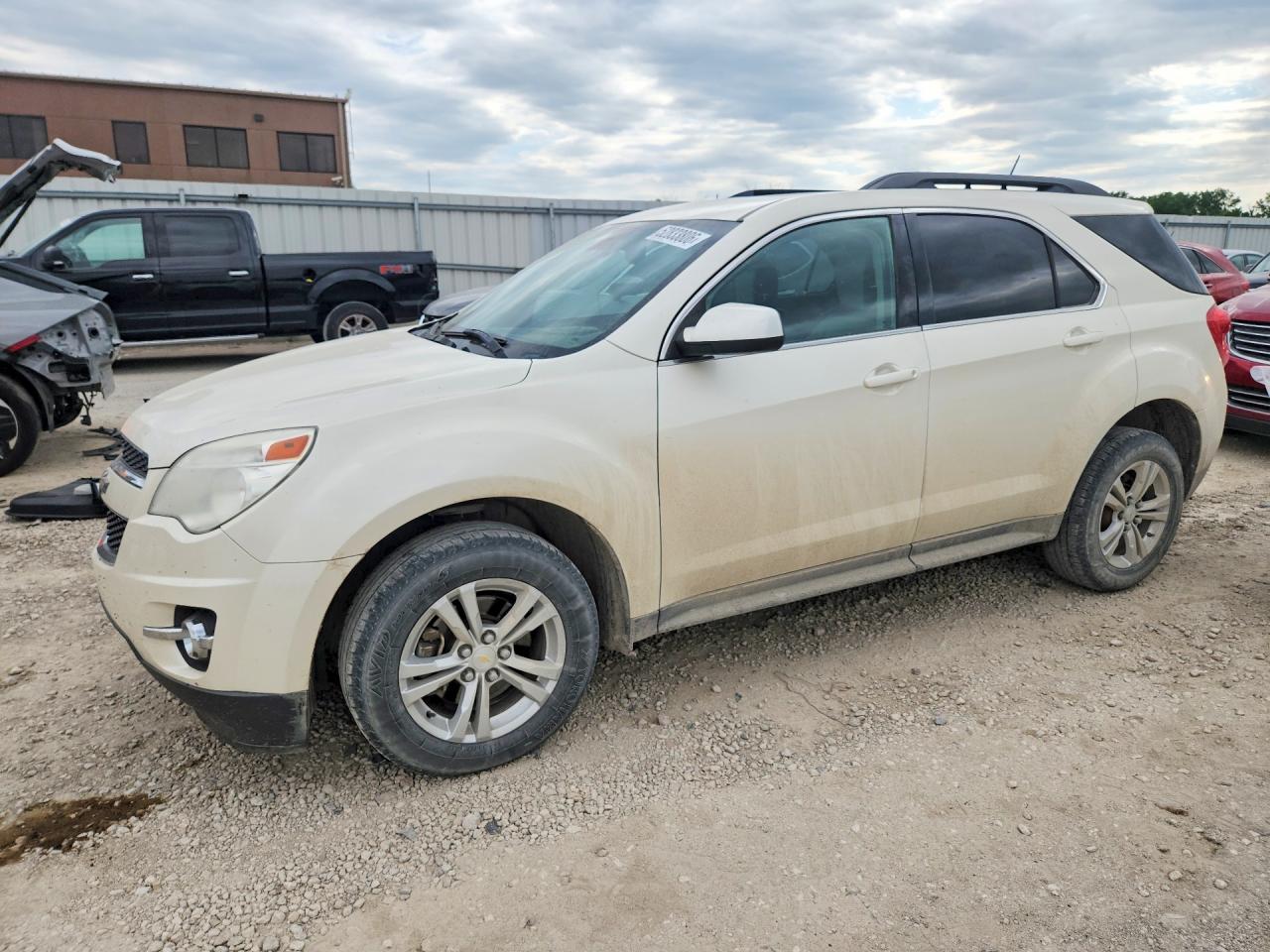 Salvage Chevrolet Equinox Image