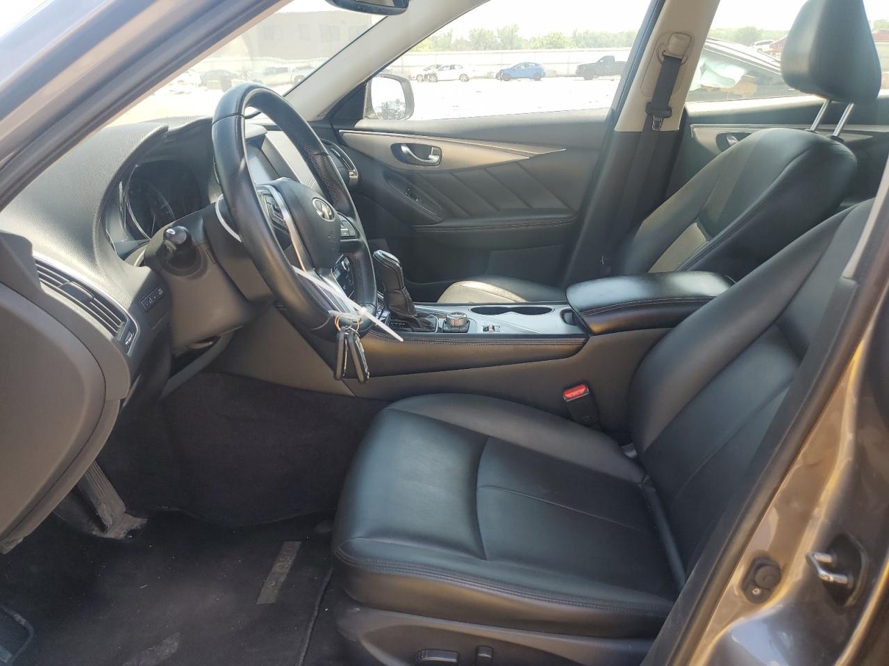 INFINITI Q50 Pure