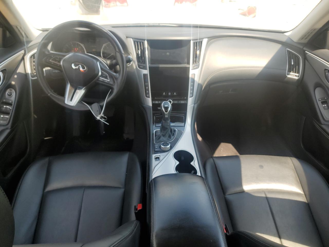 INFINITI Q50 Pure