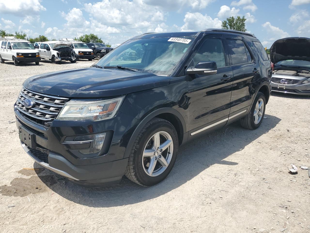 Salvage Ford Explorer Image