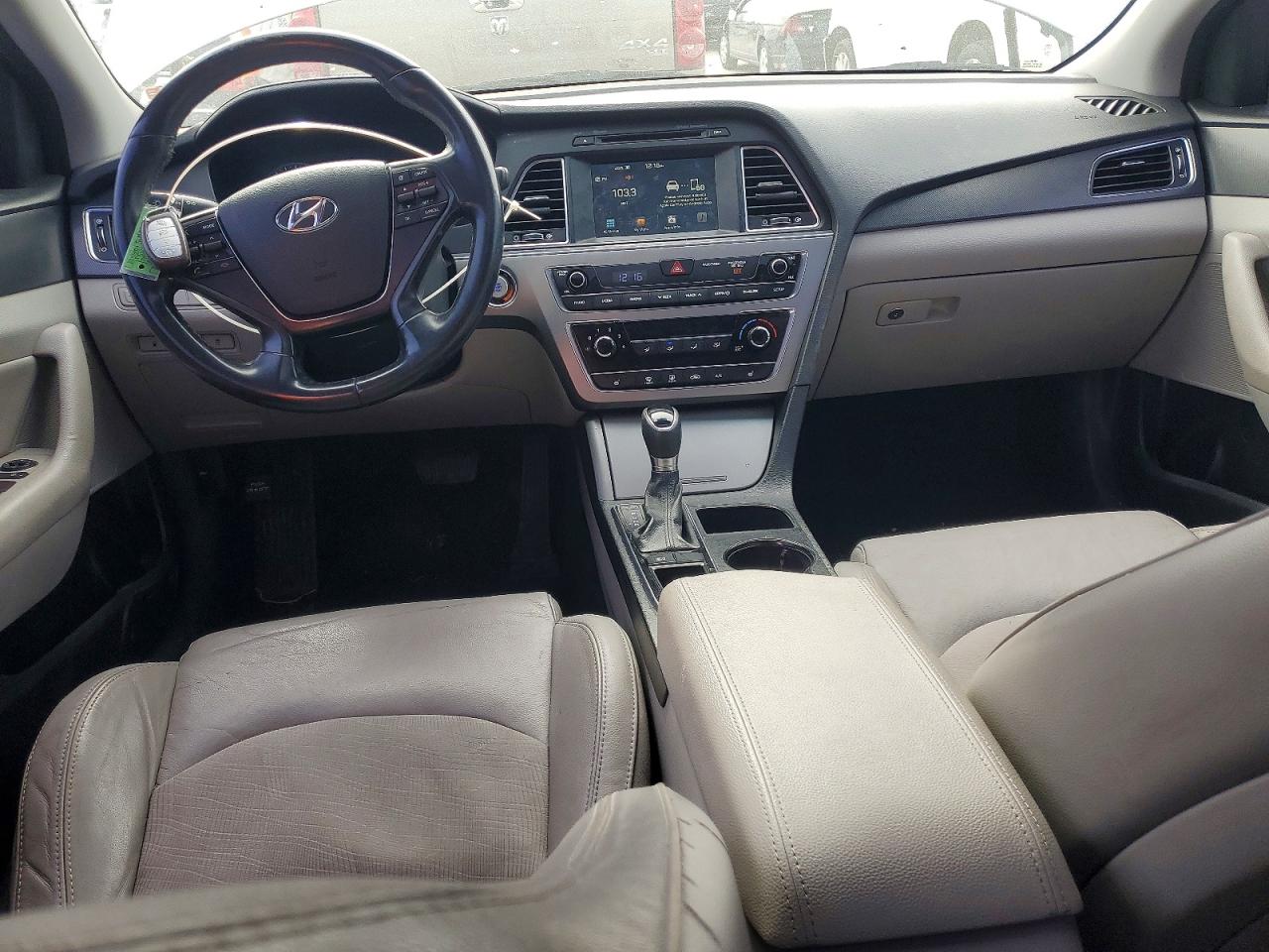 Hyundai SONATA Sport